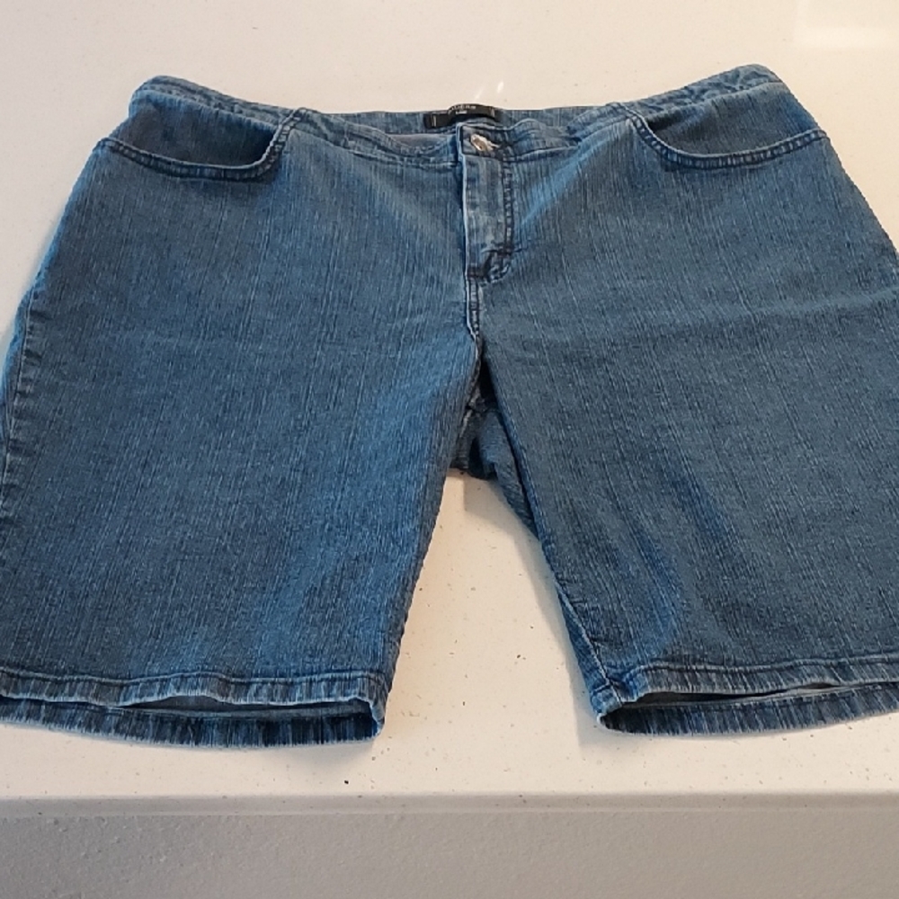 Blue Denim Shorts 16WM